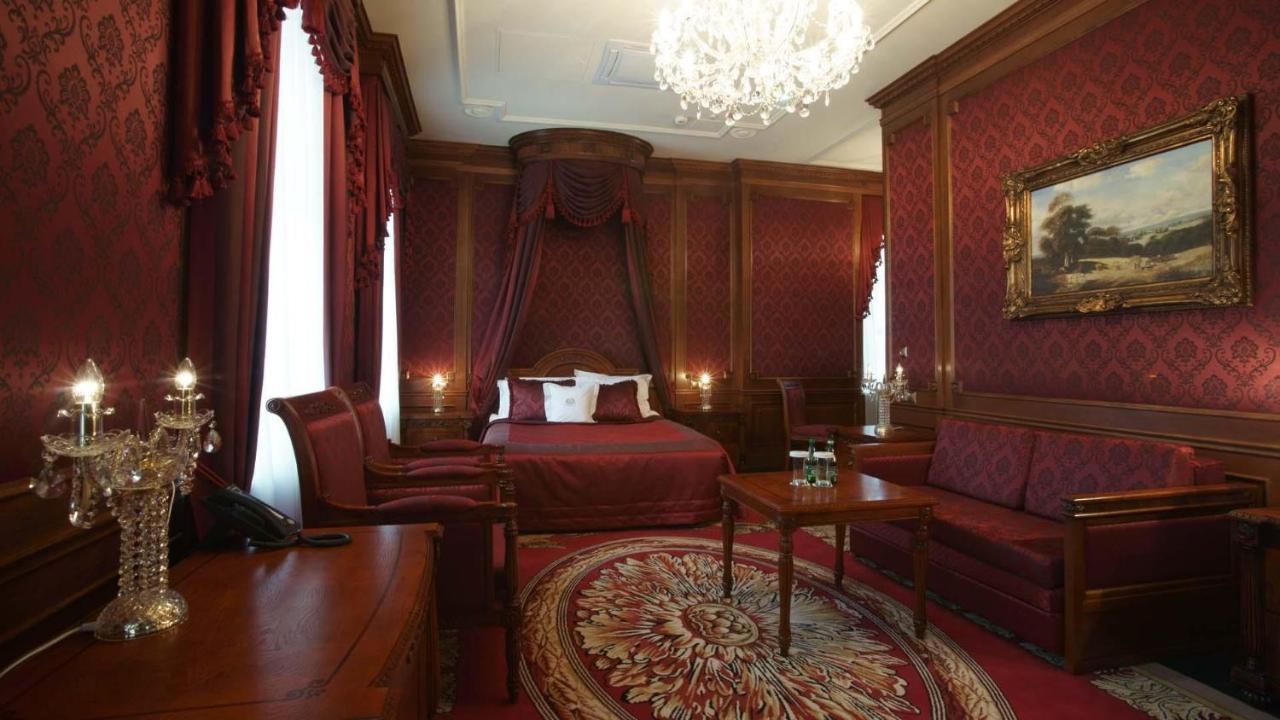 Hotel Koronny Zamosc  Exterior photo