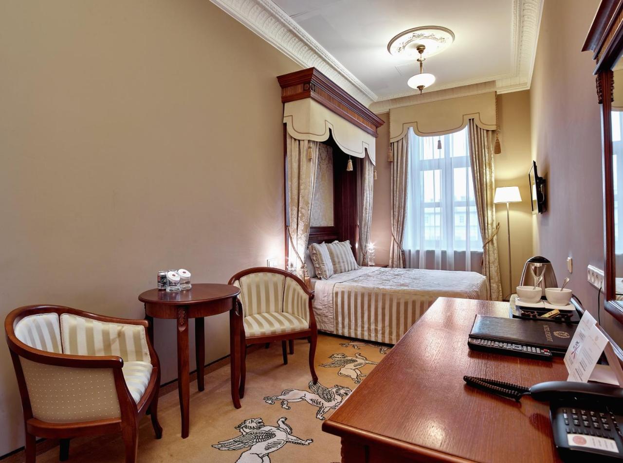 Hotel Koronny Zamosc  Exterior photo
