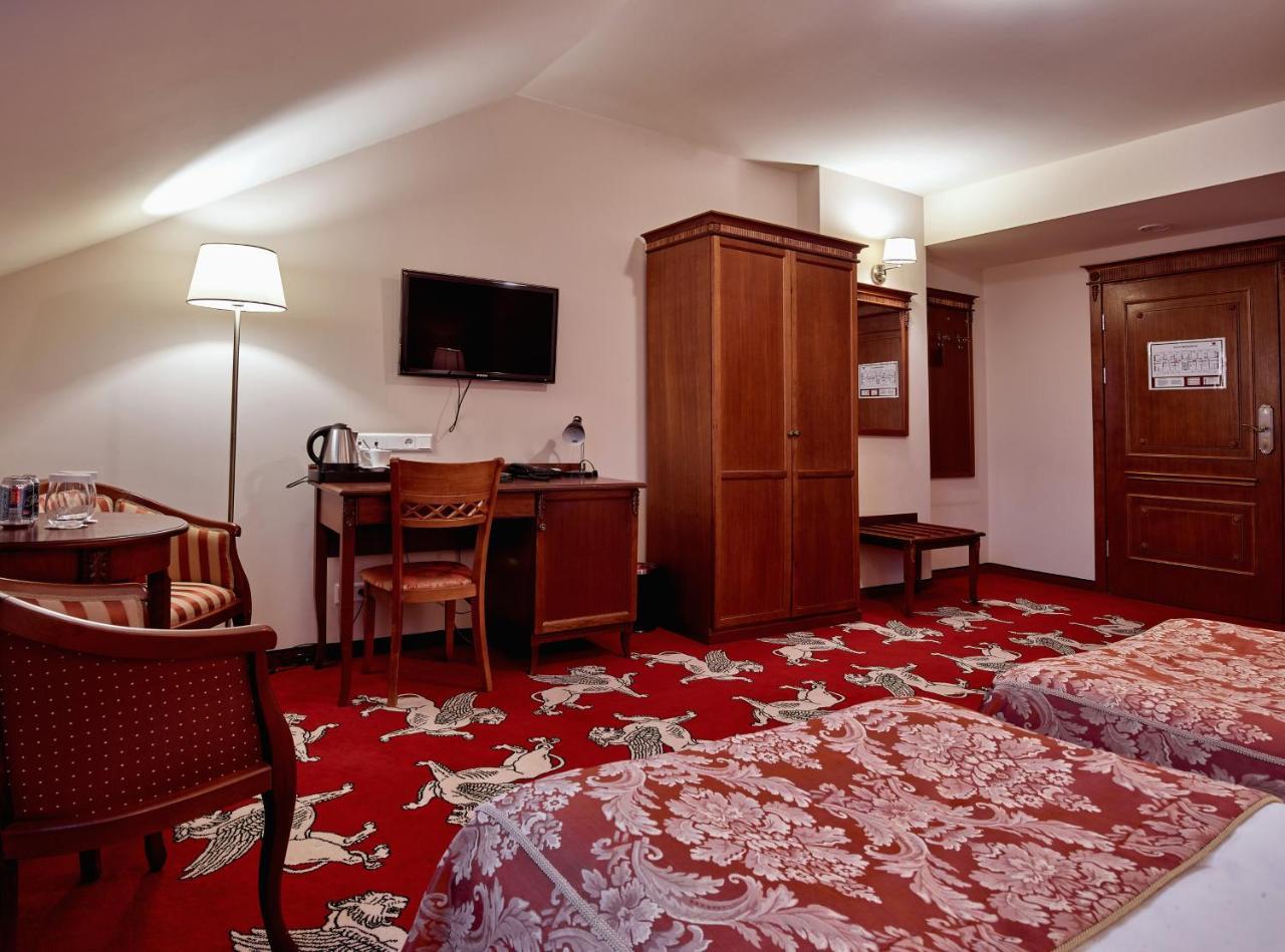 Hotel Koronny Zamosc  Exterior photo